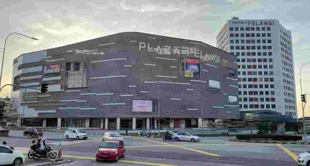 Plaza Pelangi shopping mall